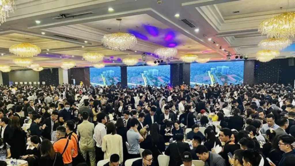 Bất chấp lãi suất neo cao, giao dịch căn hộ vẫn tăng