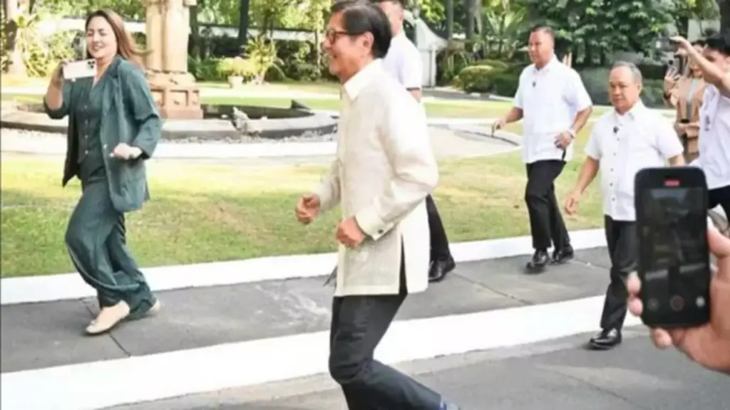 Bị đồn sức khỏe suy sụp, Tổng thống Philippines thách so tài xem ai khỏe hơn