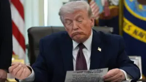 Cánh cửa thoát khỏi cuộc chiến Iran dần hẹp lại với ông Trump