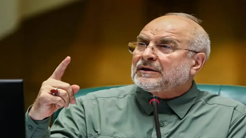 Chủ tịch Quốc hội Iran cảnh báo Trung Đông 'bốc cháy' sau tối hậu thư của ông Trump