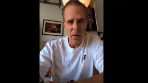 Con trai ông Biden thách thức con trai ông Trump lên sàn đấu võ