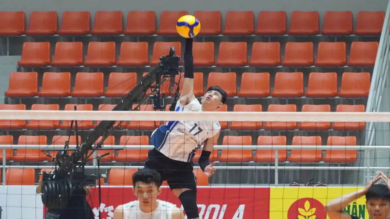 Công An TP.HCM, Biên Phòng thắng lớn ngày ra quân bóng chuyền quốc gia