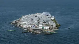 Cuộc sống của 1.800 người trên hòn đảo bằng nửa sân bóng đá