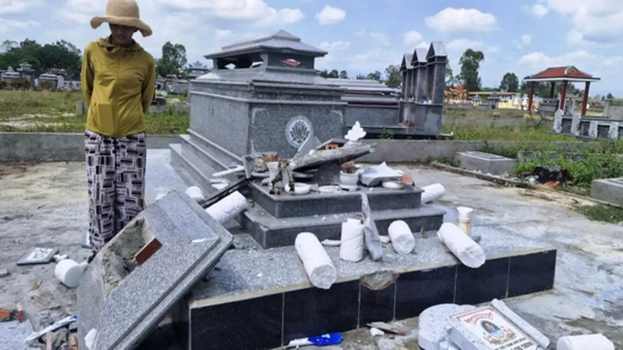 Đập phá mộ mẹ Việt Nam anh hùng ở Đà Nẵng do tranh chấp đất đai?