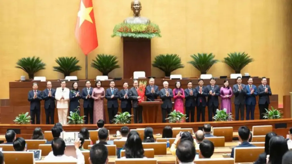 Đổi mới tư duy làm luật, kiến tạo phát triển