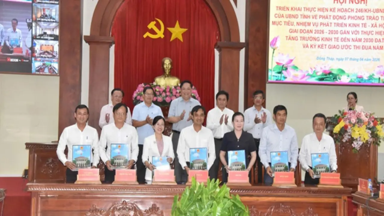 Đồng Tháp phát động thi đua, quyết tâm tăng trưởng 2 con số