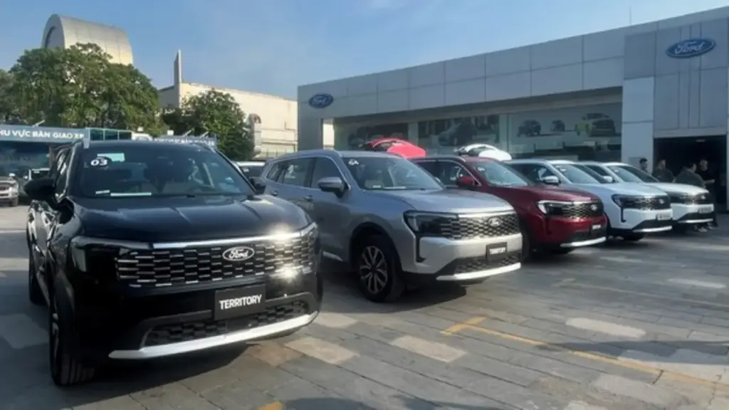 Ford Territory giảm giá còn 739 triệu, cuộc đua ở phân khúc crossover cỡ trung càng 'nóng'