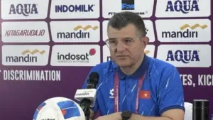 HLV U17 Việt Nam ngạc nhiên vì Indonesia 'không chịu tấn công'