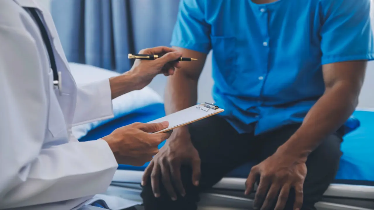 Khám trước khi cưới vợ, thanh niên phát hiện teo tinh hoàn