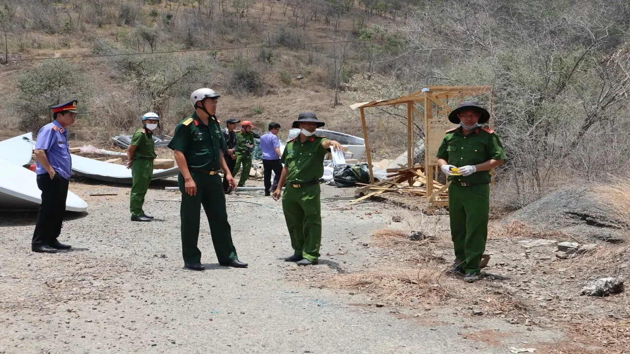 Khởi tố vụ án xe tải tuột dốc làm 3 người chết