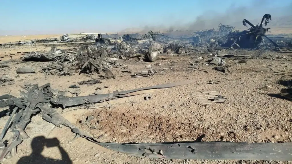 Mẫu máy bay hơn 100 triệu USD bị phá hủy trong nỗ lực cứu phi công Mỹ