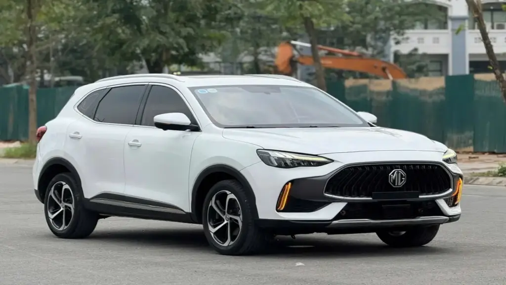 MG HS giảm gần 200 triệu đồng tại đại lý, bản tiêu chuẩn giá ngang SUV cỡ A