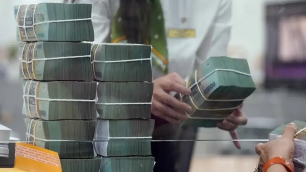 Ngân hàng Nhà nước cảnh báo rủi ro huy động vốn thấp hơn tăng trưởng tín dụng