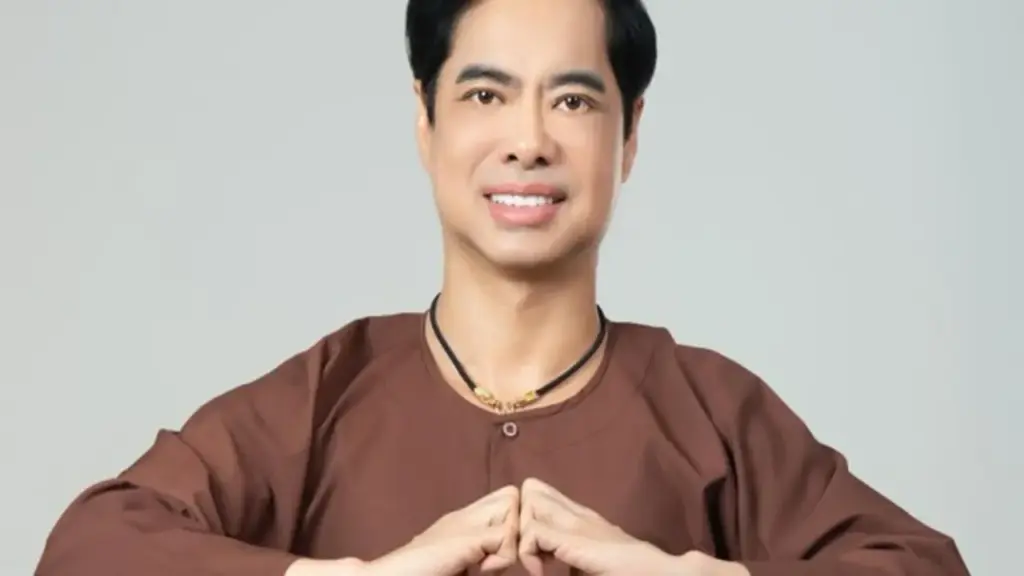 Ngọc Sơn bật khóc khi nhắc lại câu chuyện phía sau bài hát 'Tình cha'