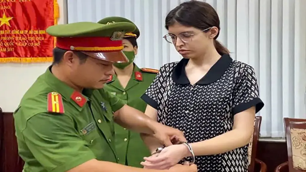 Người mẫu Andrea Aybar cùng trợ lý làm 'tiệc ma túy' trong căn hộ cao cấp