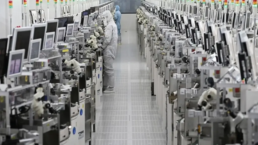 Nóng với cuộc cạnh tranh nhân tài bán dẫn