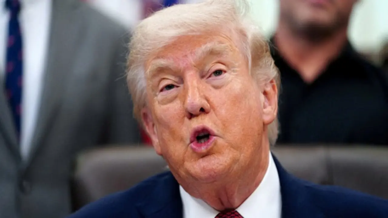 Ông Trump thông báo vừa chặn 'món quà' do Trung Quốc chuyển Iran
