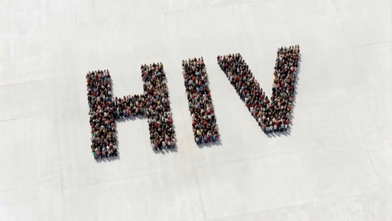 Phạt đến 20 triệu đồng nếu tự ý chấm dứt hợp đồng lao động người nhiễm HIV