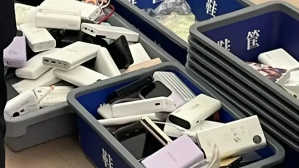 Pin dự phòng giá rẻ sẽ ra sao trước quy định mới của Trung Quốc