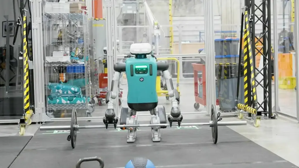 Robot hình người của Mỹ nâng tạ 29 kg