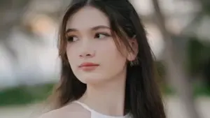 Sắc vóc em gái 19 tuổi của thủ môn Đặng Văn Lâm