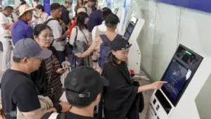 Sân bay Đà Nẵng thí điểm lối đi riêng cho khách dùng VNeID