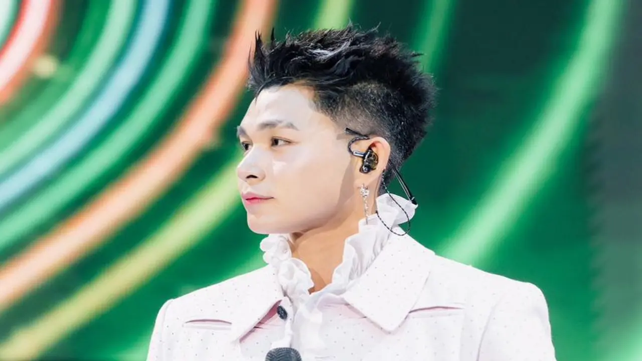 Sở Văn hóa đang thẩm định MV 'gợi ẩn ý tình dục' của Jun Phạm