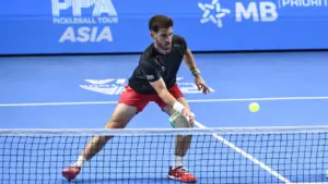 Staksrud: 'Hoàng Nam, Vinh Hiển nên đến Mỹ để biết mình là ai'