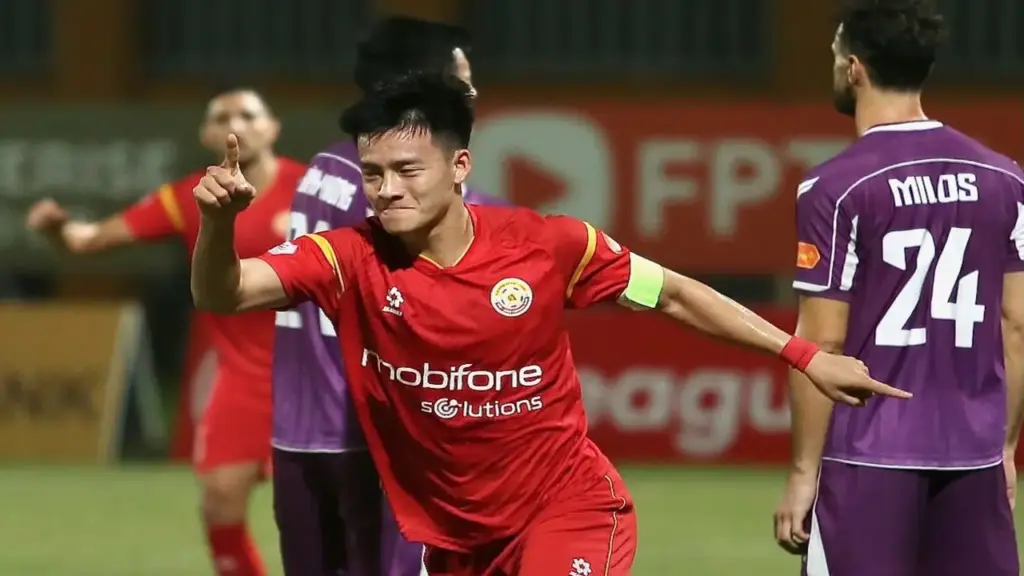 Thanh Nhàn hụt pen, PVF-CAND lỡ chiến thắng trước Becamex TP.HCM