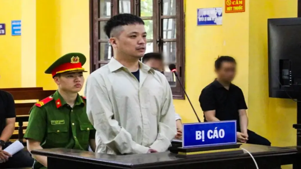 TikToker Lê Việt Hùng lĩnh án tù vì ép "cúng dường" để cưỡng đoạt tài sản