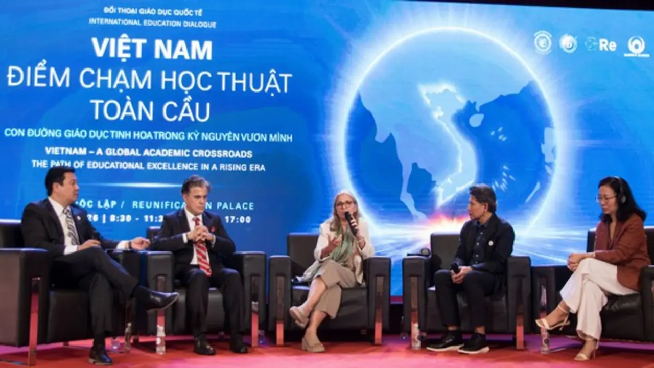 Trau dồi năng lực gì để thích nghi với trật tự thế giới mới?