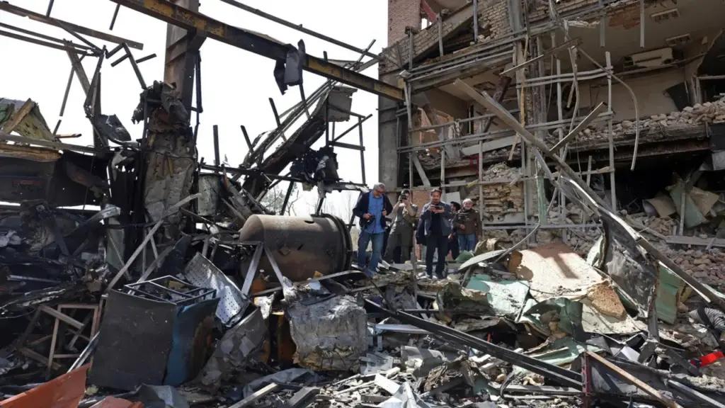 Trung Đông sáng 5-4: Israel chờ Mỹ bật đèn xanh tấn công cơ sở năng lượng Iran