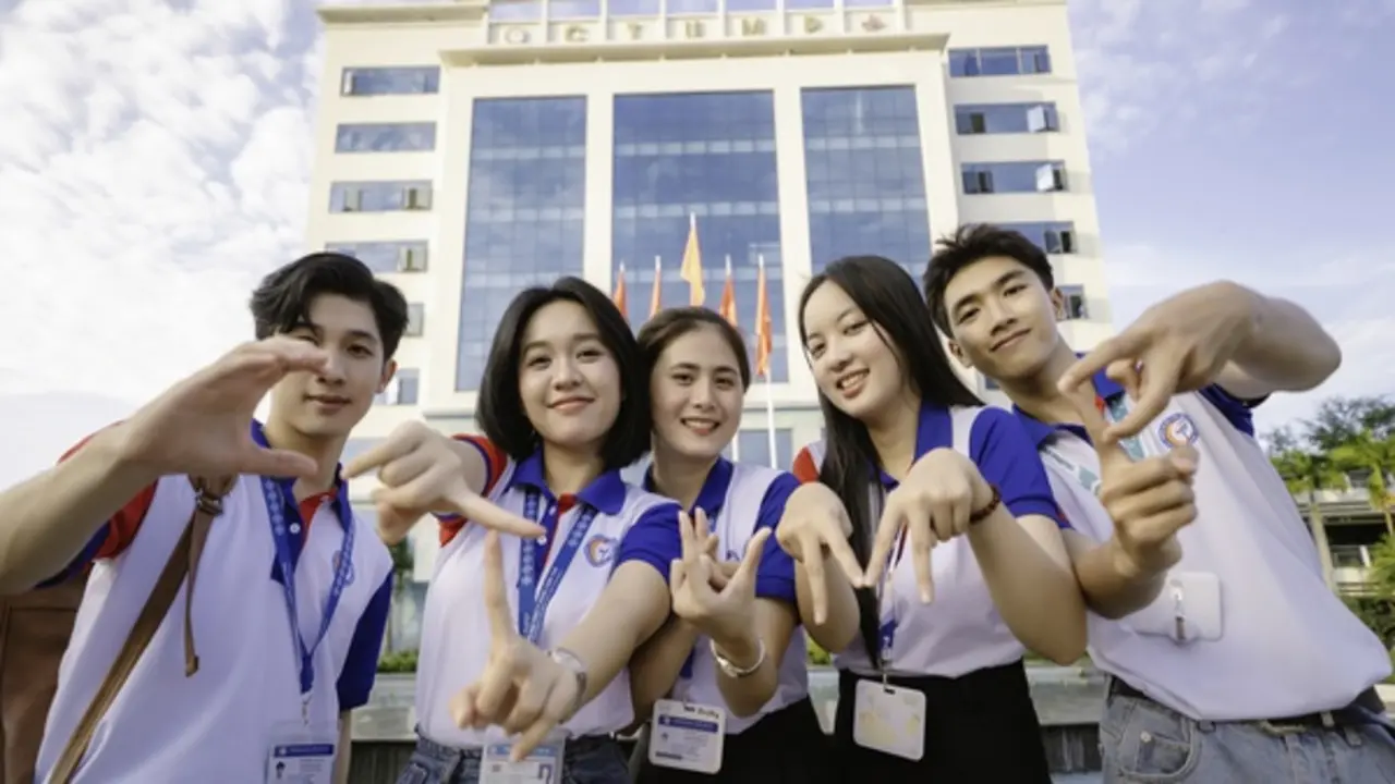 Trường đại học Y dược Cần Thơ: Phương thức tuyển sinh, ngành nào học phí cao nhất?