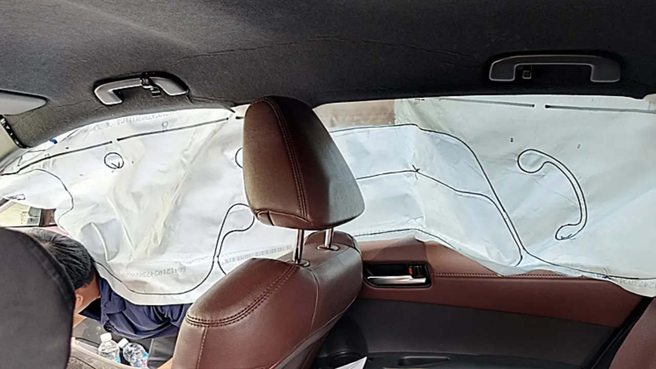 Túi khí ôtô tự bung vì đi cạnh một xe nổ lốp