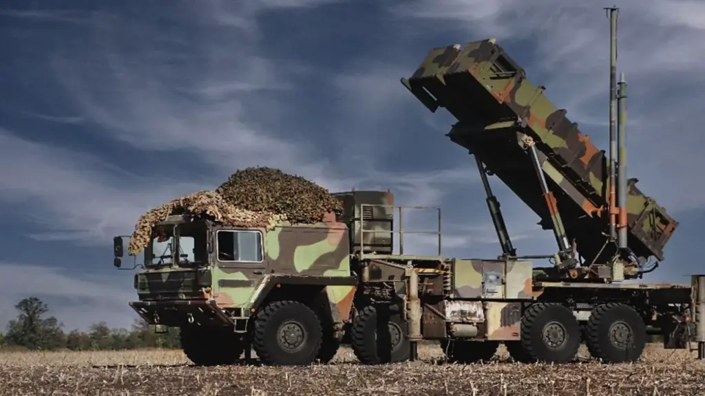 Ukraine lo thiếu hụt tên lửa Patriot do xung đột Trung Đông