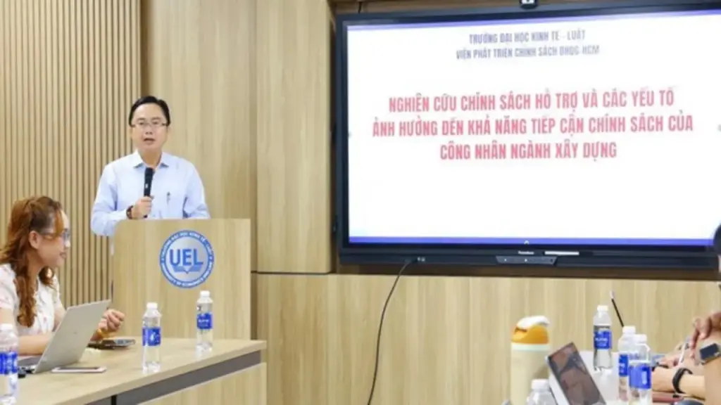 Viện Phát triển chính sách ĐH Quốc gia TP.HCM nghiên cứu về hỗ trợ công nhân