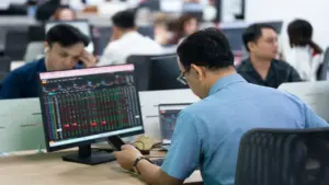 Việt Nam được nâng hạng, FTSE Russell hé lộ 32 cổ phiếu dự kiến vào rổ chỉ số toàn cầu