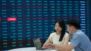 VN-Index lên cao nhất một tháng rưỡi