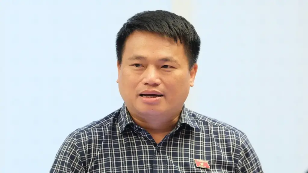 'Xây kho dự trữ xăng dầu quốc gia như mua bảo hiểm cho nền kinh tế'