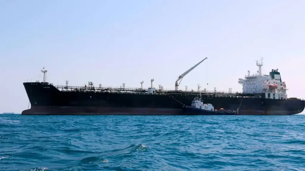 Xuất khẩu của Trung Quốc sang Iran giảm 90%, nhập khẩu chỉ giảm 48%
